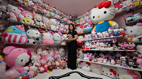 La adorable Hello Kitty no envejece: este noviembre de 2024 cumple 50 años