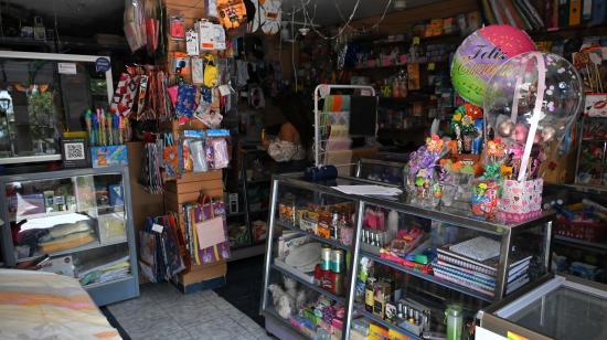 Una tienda en Quito sin luz, el 25 de octubre de 2024.