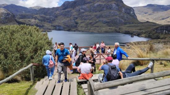 Imagen referencial de visitantes en el Parque Nacional El Cajas, en Azuay, 2 de noviembre de 2024.