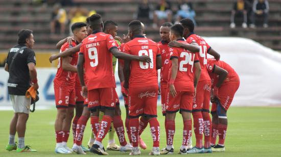 Jugadores de El Nacional, durante un partido de LigaPro, el 5 de octubre de 2024.