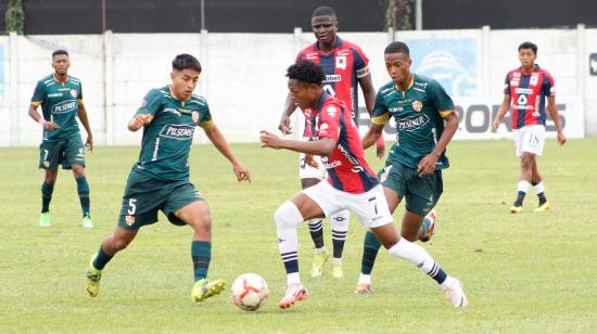 Deportivo Quito se enfrentó a Toreros FC por la ida de los octavos de final de la Segunda Categoría, el 3 de noviembre de 2024.