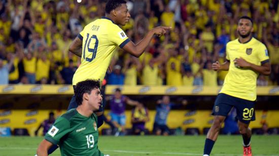 Gonzalo Plata, seleccionado ecuatoriano, celebra uno de los goles ante Bolivia, este 14 de noviembre de 2024.