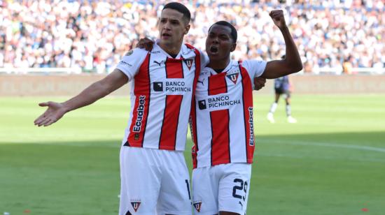 Jugadores de Liga de Quito festejando un gol ante Independiente del Valle, 9 de noviembre de 2024.