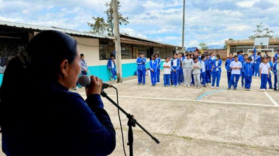 Estudiantes en una institución educativa de Loja.