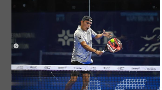 Carlos Luna, conocido como 'Charlie Moon', durante un torneo en Acapulco, México, el 21 de marzo de 2024.