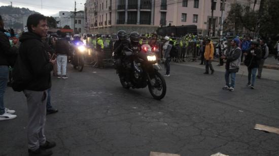 Marcha de organizaciones sociales en contra del gobierno de Daniel Noboa, el 21 de noviembre de 2024. Manifestantes se enfrentaron con miembros de la Policía.