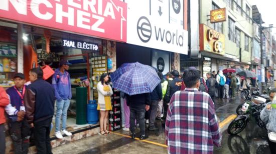 Cierran dos locales en Quito de World