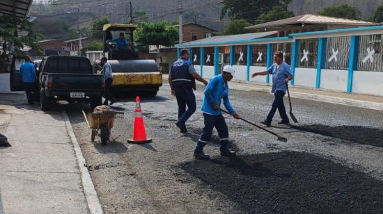 El FUT pide que el salario básico en Ecuador suba más de USD 100 en 2025