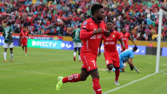 Jonathan Borja, jugador de El Nacional, celebra un gol ante Mushuc Runa por la Copa Ecuador, el jueves 31 de octubre de 2024.