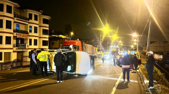 Accidente de tránsito en la Panamericana Sur de Cuenca