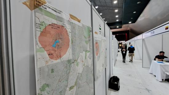 Un mapa de Quito revela las zonas afectadas por un hipotético sismo de magnitud 6,5, en una simulación de un Ejercicio Internacional de Respuesta a Terremoto, el 5 de diciembre de 2024, en Rumiñahui.