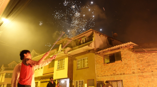 Niños reciben el año nuevo