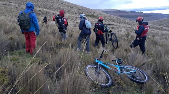 Cuatro ciclistas rescatados en el Cotopaxi el 10 de diciembre de 2024.