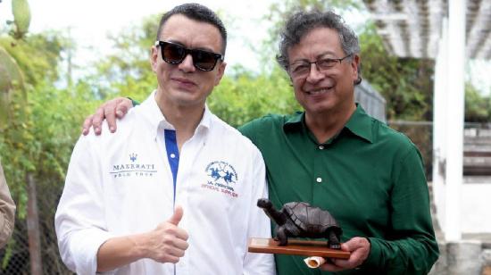 El presidente de Colombia, Gutavo Petro, junto con el mandatario de Ecuador, Daniel Noboa, en Galápagos, el 15 de diciembre de 2024.