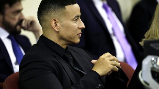 El reguetonero puertorriqueño Daddy Yankee, asiste a una audiencia este 20 de diciembre de 2024, en San Juan, Puerto Rico.