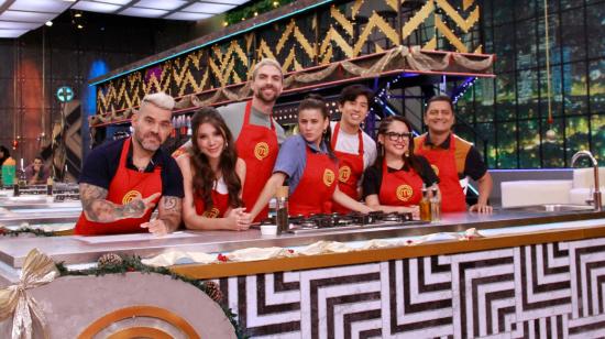 El equipo rojo de MasterChef Celebrity Ecuador 2 ganó el reto de la caja misteriosa en el programa de este lunes 23 de diciembre de 2024.