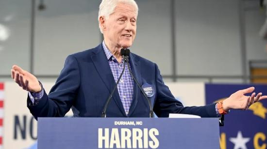 Bill Clinton, expresidente de Estados Unidos, en un acto de campaña en septiembre 2024.