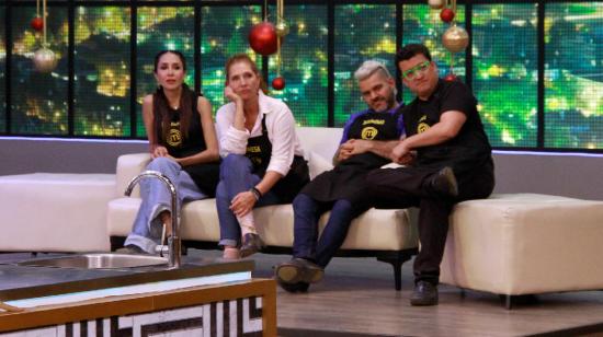 La modelo y locutora Karol Noboa, la cantante Cristin Morrison 'Baronesa', el comediante Jerónimo Meneses y el presentador 'Ave' Jaramillo se llevaron los delantales negros este 26 de diciembre de 2024.