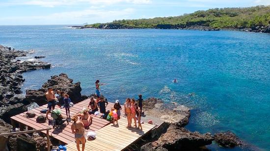 Imagen referencial de un grupo de turistas en Galápagos, Ecuador, el 6 de enero de 2025.