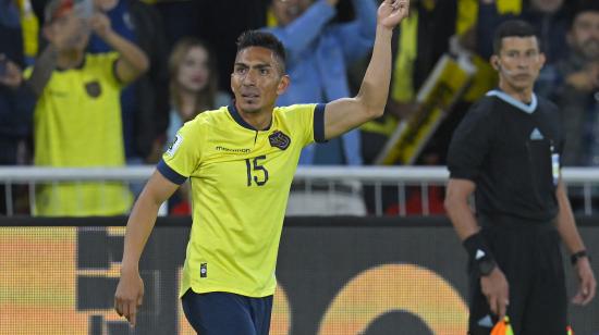 Ángel Mena, durante un partido con la selección de Ecuador, el 21 de noviembre de 2023.