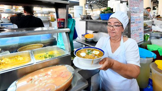 En el Mercado Central de Guayaquil se ofrece la fanesca en la Semana Santa 2025.