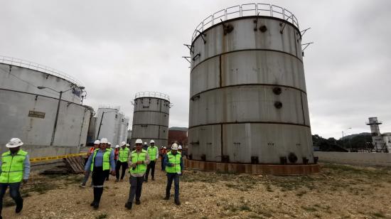 La empresa estadounidense Progen mostró avances en la construcción de tres megatanques de combustibles en la central El Salitral, en Guayaquil, este viernes 30 de mayo de 2025.