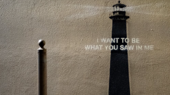 Obra de arte de Banksy en la ciudad francesa de Marsella, publicada por el mismo artista callejero en sus redes sociales el 29 de mayo de 2025.