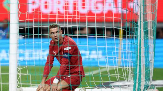 Cristiano Ronaldo reacciona después de perder una oportunidad de gol durante el partido de la fase de la Nations League entre Portugal y Gales en el estadio José Alvalade de Lisboa, el 24 de septiembre de 2026.