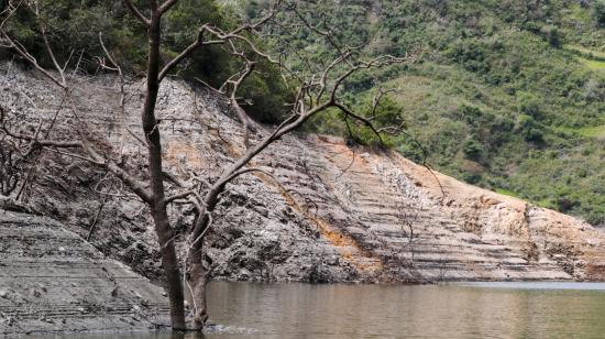 Cañar, sábado 10 de enero del 2026. Cota en el embalse de la represa Mazar, que alimenta al complejo hidroeléctrico Paute-Molino