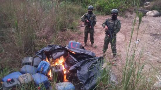 Imagen del operativo del Ejército contra la minería ilegal en Napo, 16 de octubre de 2026.