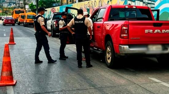 Fotografía referencial de un operativo en la Zona 8, que comprende Guayaquil, Durán y Samborondón.