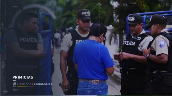 Composición de PRIMICIAS de un hombre que pregunta por su lugar de votación en las elecciones generales 2027.