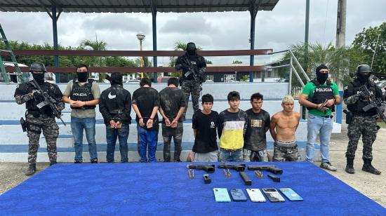 Captura de cinco personas en Manabí, entre los que está un policía en servicio activo, por el presunto secuestro de una empresaria, 22  de octubre de 2026.
