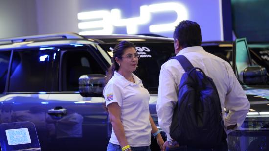 BYD presentó su portafolio de vehículos eléctricos e híbridos en Automundo 2026, un espacio para que los asistentes conozcan de cerca sus modelos y tecnologías.