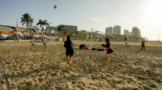 Foto referencial de una playa en la ciudad de Manta, provincia de Manabí. Foto de archivo de la Alcaldía de Manta, subida el 10 de octubre a Instagram.