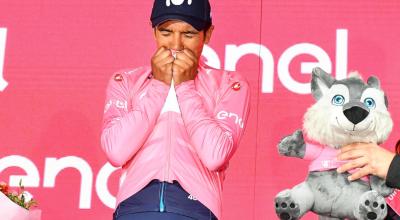 Richard Carapaz buscará su segundo título consecutivo en el Giro de Italia.
