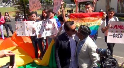 La Corte Constitucional de Ecuador delibera, la mañana del martes 4 de junio de 2019, la posibilidad de que el matrimonio entre personas del mismo sexo sea reconocido legalmente.
