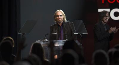 Los herederos de Tom Petty son una parte de los  demandantes a Universal Music Group.