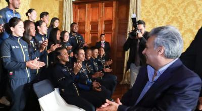 El presidente Lenín Moreno durante el encuentro con deportistas destacados en competencias regionales y mundiales. 
