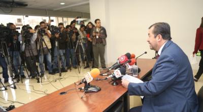 El legislador Fabricio Villamar (Creo) durante su anuncio de la presentación del juicio político contra José Carlos Tuárez.