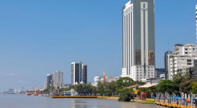 Vista panorámica del malencón Simón Bolívar, en Guayaquil.