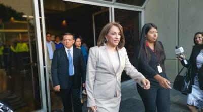 Soledad Buendía sale de la Fiscalía tras rendir su versión en el caso Sobornos