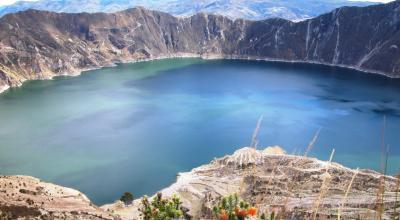 La Laguna del Quilotoa está ubicada a tres horas de Quito