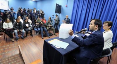 Foto Archivo. El secretario Anticorrupción, Iván Granda y la superintendente de Economía Popular, Margarita Hernández, en rueda de prensa el 14 de agosto. 