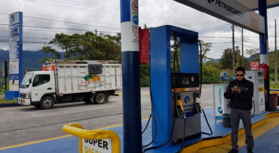 Imagen referencial de gasolinera en la Sierra de Ecuador.