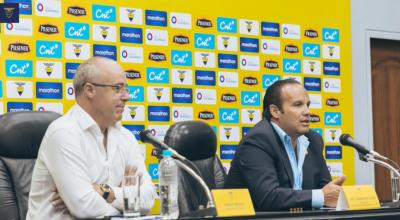 Jorge Célico y Francisco Egas durante la rueda de prensa en la que se presentó la lista de convocados a la selección de Ecuador.