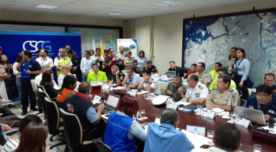 En la Corporación para la Seguridad Ciudadana de Guayaquil se reunieron representantes de entidades de rescate para evaluar la coordinación y los tiempos de reacción ante un sismo.