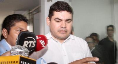 El cura José Tuárez cuando llegó a la audiencia de formulación de cargos en noviembre de 2019.