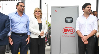 La última actividad pública que compartieron Cynthia Viteri y Pedo Pablo Duart fue la inauguración de la electrolinera de Guayaquil, el 8 de noviembre pasado.
