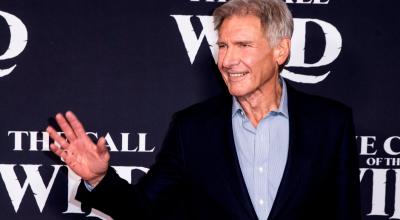Harrison Ford pasa en la alfombra roja para el estreno mundial del filme  'The Call of the Wild'. 